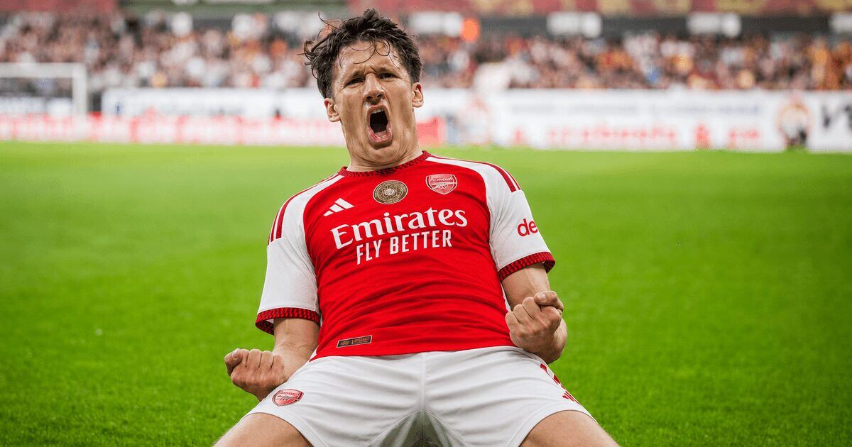 arsenal close in on £35m christos tzolis deal
